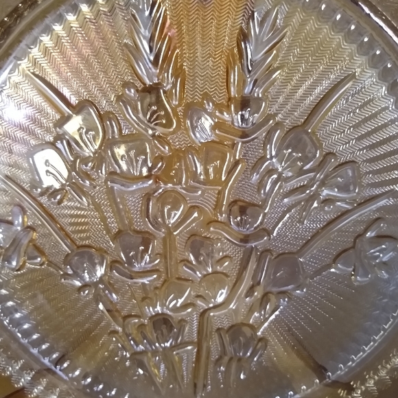 Vintage Iris and Herringbone iridescent plate. - Picture 5 of 5